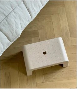 Liewood Ulla Opstapje / Kruk Antislip - Sandy -Buitenkampeer Winkel 1037x1200 1