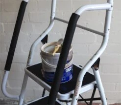 Aidapt Opstapkruk Met Leuning - 2 Treden -Buitenkampeer Winkel 1200x1044 3