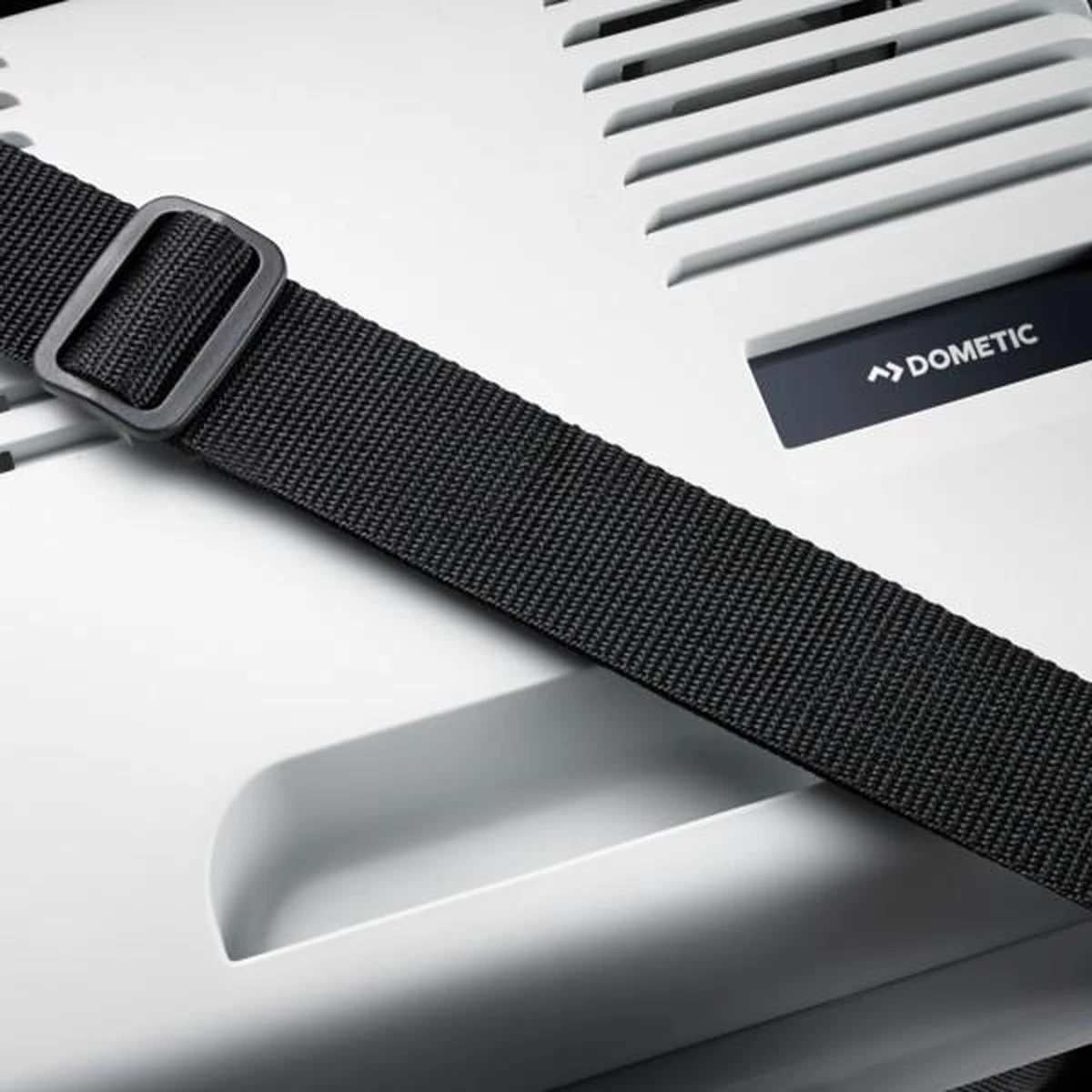 Dometic Bordbar AS 25 - Thermo-elektrische Personenauto Koelbox - 20 Liter - 12v/230v 5 Dometic Bordbar AS 25 - Thermo-elektrische Personenauto Koelbox - 20 Liter - 12v/230v - Afbeelding 3