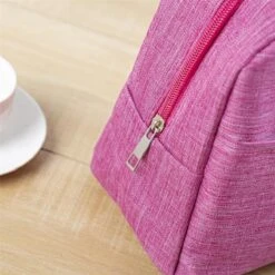 Koeltas - Lunchtas - Volwassenen En Kinderen - Compact & Handig: Zomer - Picknick -School - Lunch - Werk - Klassiek Roze 17 Koeltas - Lunchtas - Volwassenen En Kinderen - Compact & Handig: Zomer - Picknick -School - Lunch - Werk - Klassiek Roze -Buitenkampeer Winkel 1200x1200 286