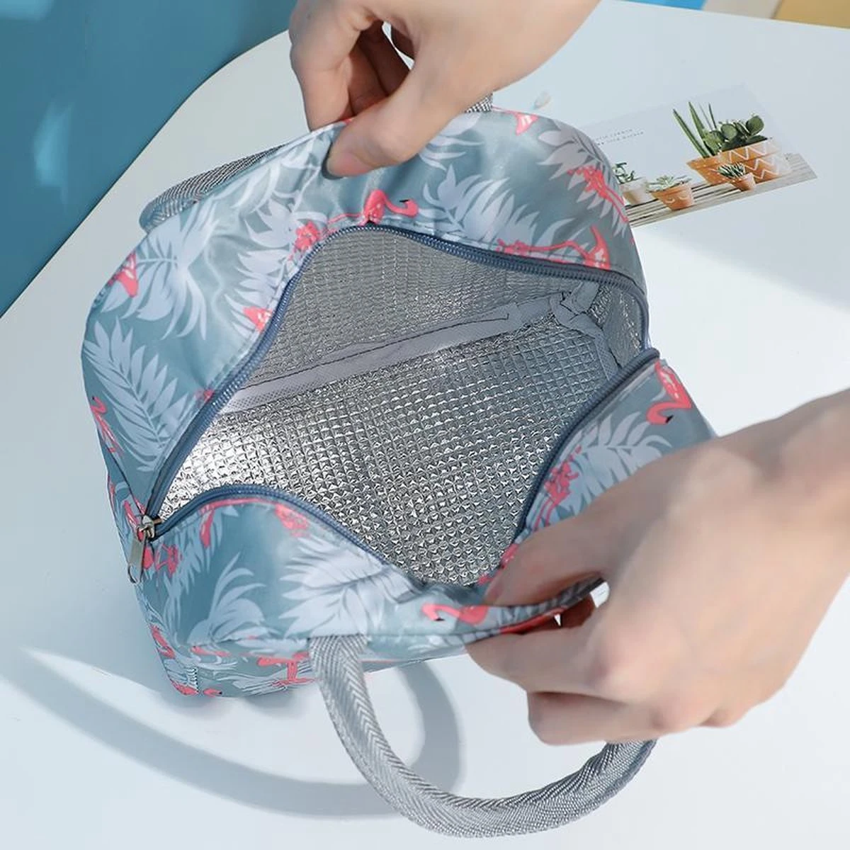 Koeltas - Lunchtas - Volwassenen En Kinderen - Compact & Handig: Zomer - Picknick -School - Lunch - Werk - Grijs Flamingo 5 Koeltas - Lunchtas - Volwassenen En Kinderen - Compact & Handig: Zomer - Picknick -School - Lunch - Werk - Grijs Flamingo - Afbeelding 3