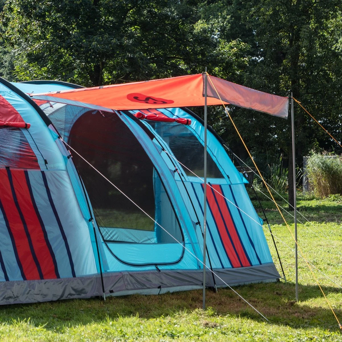 Skandika Gotland Tunneltent Voor 6 Personen, Grote Familietent In Racing-design, Ingenaaide Tentbodem, Waterdicht, 5000 Mm Waterkolom, Slaapcabine Met Scheidingswand, Muggennet (let Op, Komt Met Kleurfouten) 4 Skandika Gotland Tunneltent Voor 6 Personen, Grote Familietent In Racing-design, Ingenaaide Tentbodem, Waterdicht, 5000 Mm Waterkolom, Slaapcabine Met Scheidingswand, Muggennet (let Op, Komt Met Kleurfouten) - Afbeelding 2