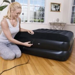 Bestway Luchtbed Tritech Premium+ - 2 Persoons - Ingebouwde Pomp - Extra Dik - Stevige Constructie 27 Bestway Luchtbed Tritech Premium+ - 2 Persoons - Ingebouwde Pomp - Extra Dik - Stevige Constructie -Buitenkampeer Winkel 1200x1200 713