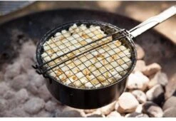 Esschert Design - Popcornpan - Kampvuur 26 Esschert Design - Popcornpan - Kampvuur -Buitenkampeer Winkel 1200x828 1